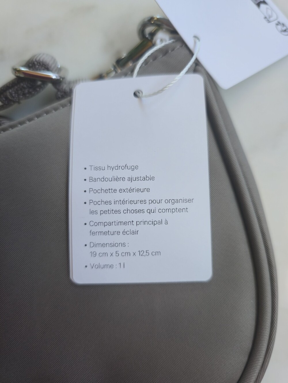 NWT Lululemon City Essentials Mini Shoulder Bag In Fall Colors -taupe IL - Picture 11 of 16